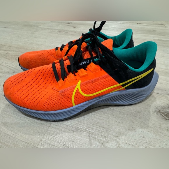 nike zoom pegasus size 9